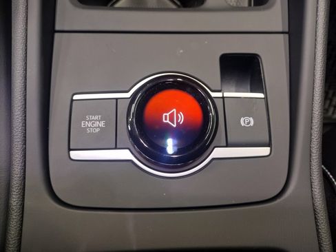 New 2026 Volkswagen Tiguan SE AWD/4WD image 32