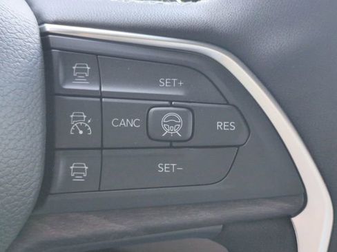 New 2026 Jeep Grand Cherokee L Limited w/ Luxury Tech Group II image 27