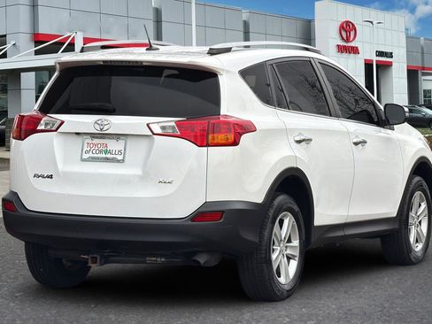 Used 2014 Toyota RAV4 XLE image 4