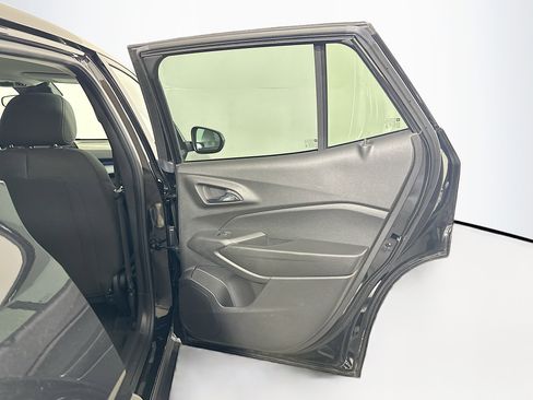 Used 2024 Chevrolet Trax LS w/ LS Convenience Package image 28