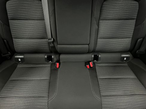 Used 2025 Chevrolet Equinox LT image 38