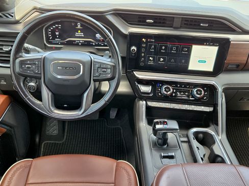 Used 2023 GMC Sierra 1500 Denali Ultimate AWD/4WD image 24