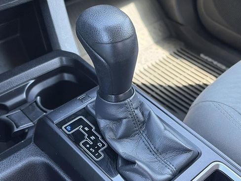 Used 2020 Toyota Tacoma SR AWD/4WD image 14
