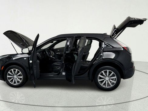 Used 2023 Cadillac XT4 Sport w/ Cold Weather Package FWD image 10