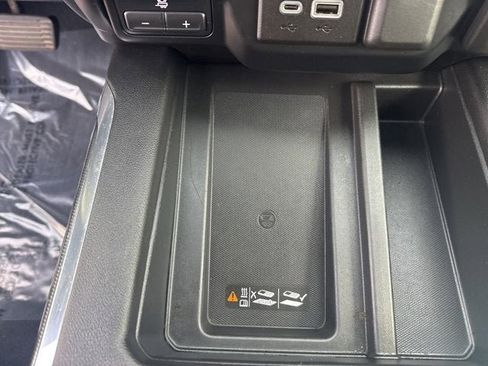 Used 2020 GMC Sierra 3500 AT4 w/ AT4 Premium Package image 31