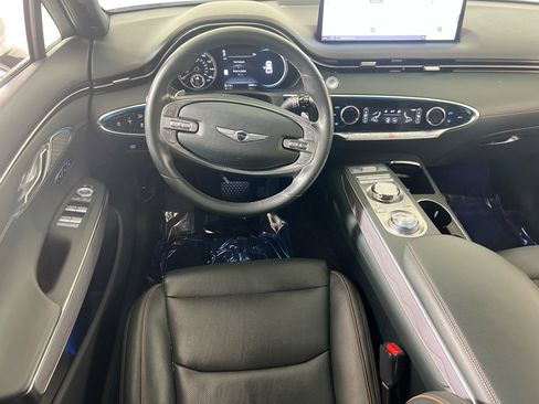 Used 2023 Genesis GV70 2.5T w/ Advanced Package image 24