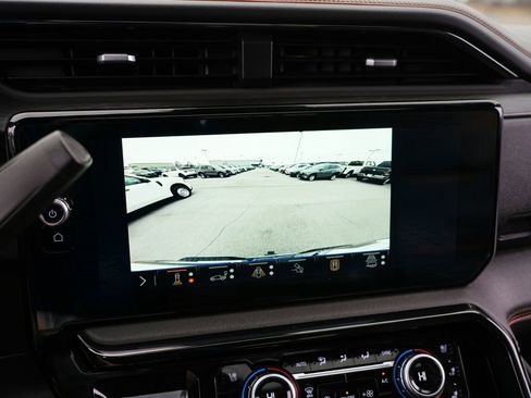 Used 2024 GMC Sierra 2500 AT4 w/ AT4 Premium Plus Package image 15