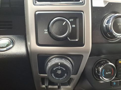 Used 2019 Ford F150 Lariat image 24