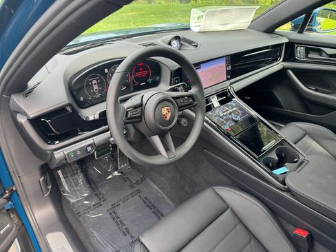 New 2025 Porsche Panamera image 4