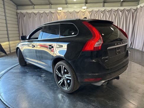Used 2017 Volvo XC60 T6 R-Design w/ Climate Package image 7