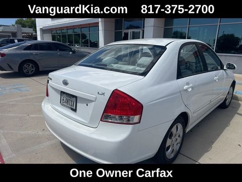Used 2009 Kia Spectra LX image 2