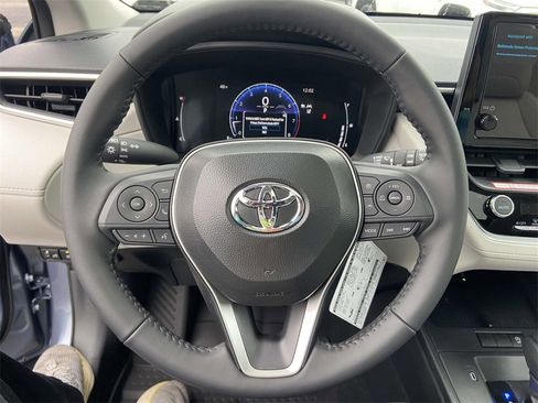 New 2026 Toyota Corolla Cross LE image 25