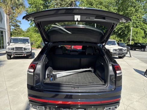 Used 2024 Volkswagen Atlas Cross Sport SEL R-Line AWD/4WD image 29