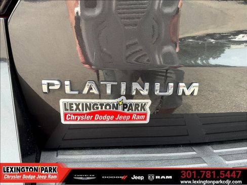 Used 2023 Ford Expedition Platinum AWD/4WD image 23