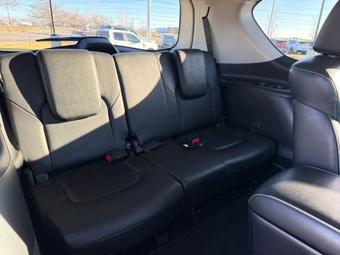 Used 2024 INFINITI QX80 Luxe image 12