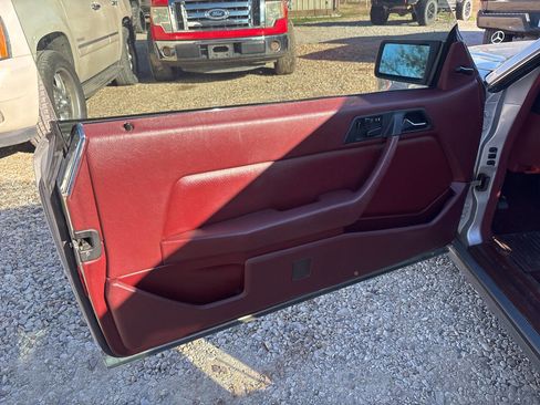 Used 1989 Mercedes-Benz 300 CE Coupe image 5
