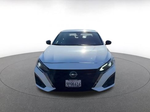 Used 2025 Nissan Altima 2.5 SR image 4