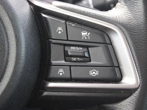 Used 2025 Subaru Outback Premium AWD/4WD image 14