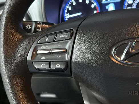 Used 2019 Hyundai Kona SE FWD image 12