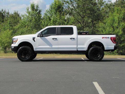 Used 2022 Ford F150 XL w/ Trailer Tow Package image 5