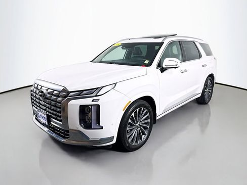 Used 2025 Hyundai Palisade Calligraphy AWD/4WD image 3