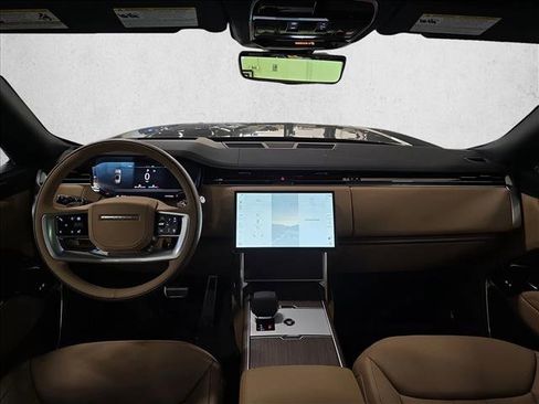 New 2026 Land Rover Range Rover Long Wheelbase SE image 9