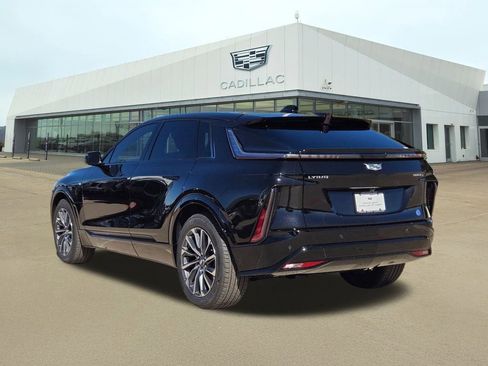 New 2026 Cadillac Lyriq Sport image 4