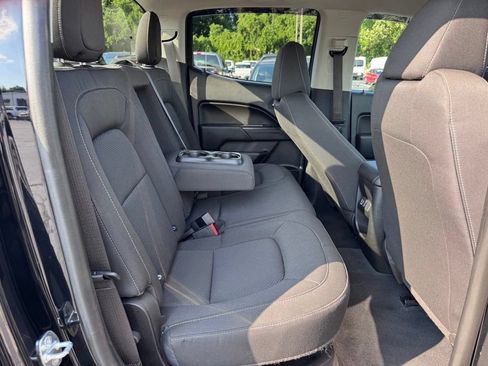 Used 2022 Chevrolet Colorado LT w/ Chrome Appearance Package RWD image 25