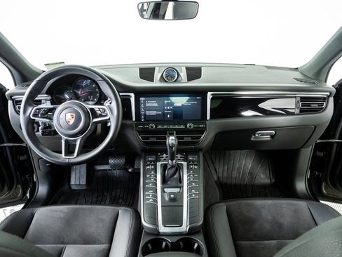 Used 2020 Porsche Macan image 17