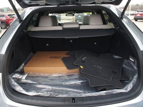 Used 2026 Lexus RX 350h image 18