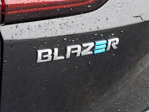 New 2026 Chevrolet Blazer EV LT image 17