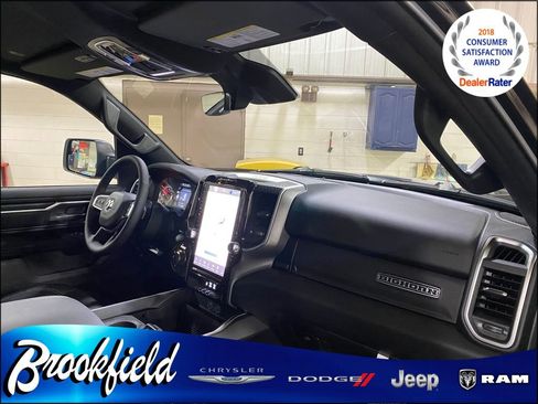 Used 2017 RAM 1500 Big Horn image 36