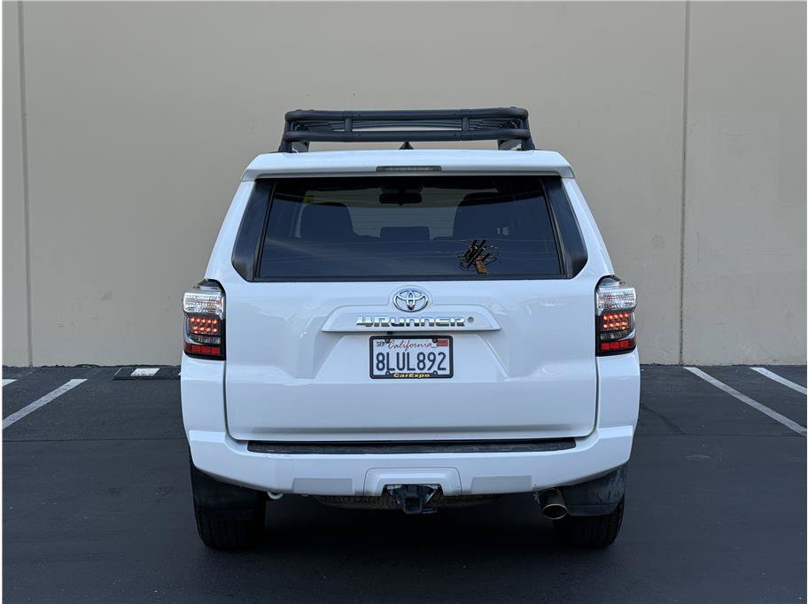 Used 2019 Toyota 4Runner SR5 AWD/4WD image 6
