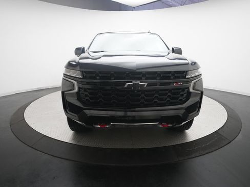 Used 2023 Chevrolet Suburban Z71 w/ Luxury Package AWD/4WD image 10