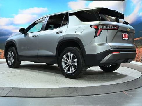 Used 2026 Chevrolet Equinox LT image 6