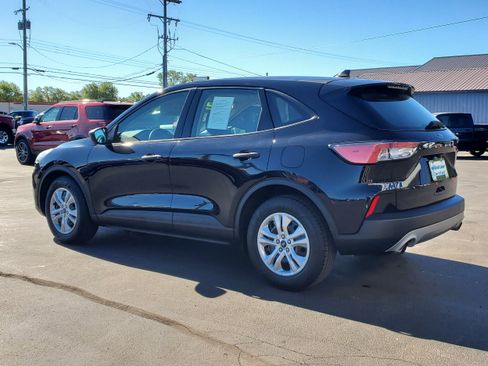 Used 2021 Ford Escape S FWD image 3
