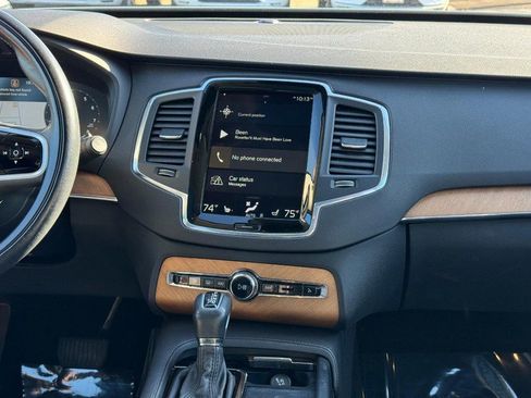Used 2021 Volvo XC90 T6 Momentum image 14