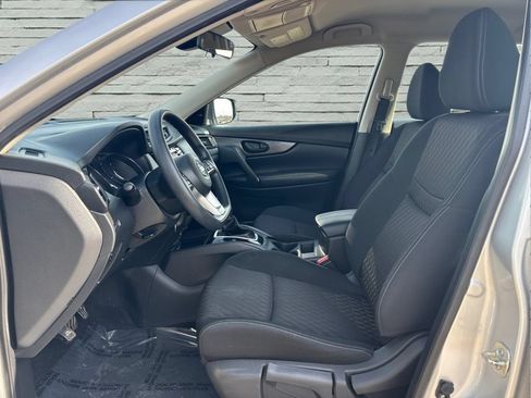Used 2020 Nissan Rogue S AWD/4WD image 9