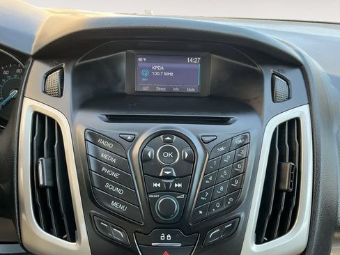 Used 2014 Ford Focus SE FWD image 9