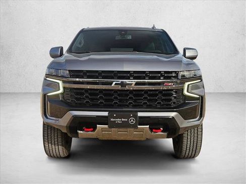 Used 2021 Chevrolet Suburban Z71 AWD/4WD image 2