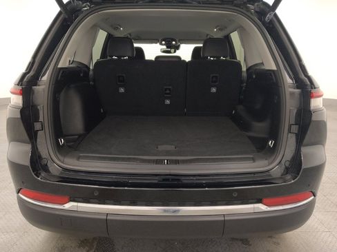 Used 2023 Jeep Grand Cherokee Limited image 29