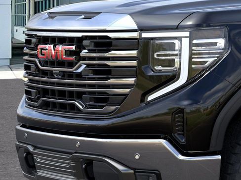 New 2026 GMC Sierra 1500 SLT image 13