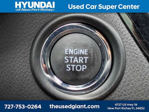 Used 2020 Toyota C-HR XLE FWD image 30