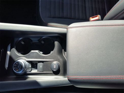 Used 2025 Ford Explorer ST-Line w/ Premium Package image 21