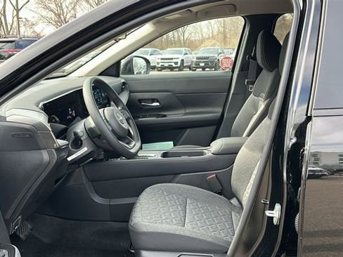 New 2026 Nissan Kicks SV w/ Cold Weather Package AWD/4WD image 9