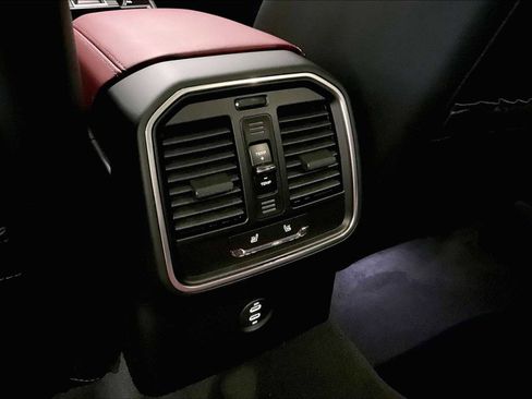 New 2026 Porsche Macan GTS image 27