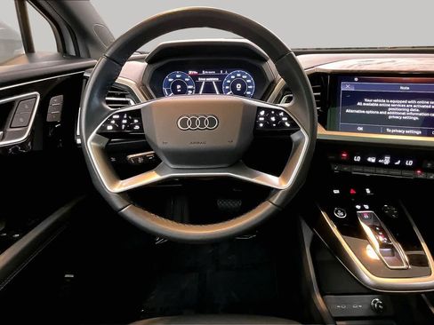 Used 2024 Audi Q4 e-tron Prestige AWD/4WD image 5