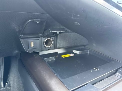 Used 2022 Toyota Camry XLE AWD/4WD image 27