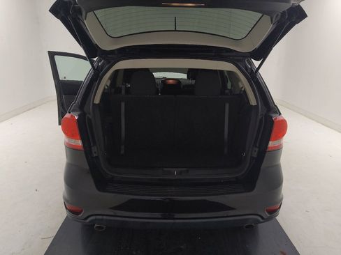 Used 2019 Dodge Journey SE w/ Blacktop Package FWD image 29