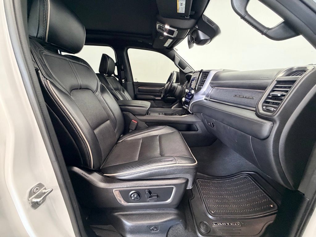 Used 2019 RAM 1500 Limited AWD/4WD image 9